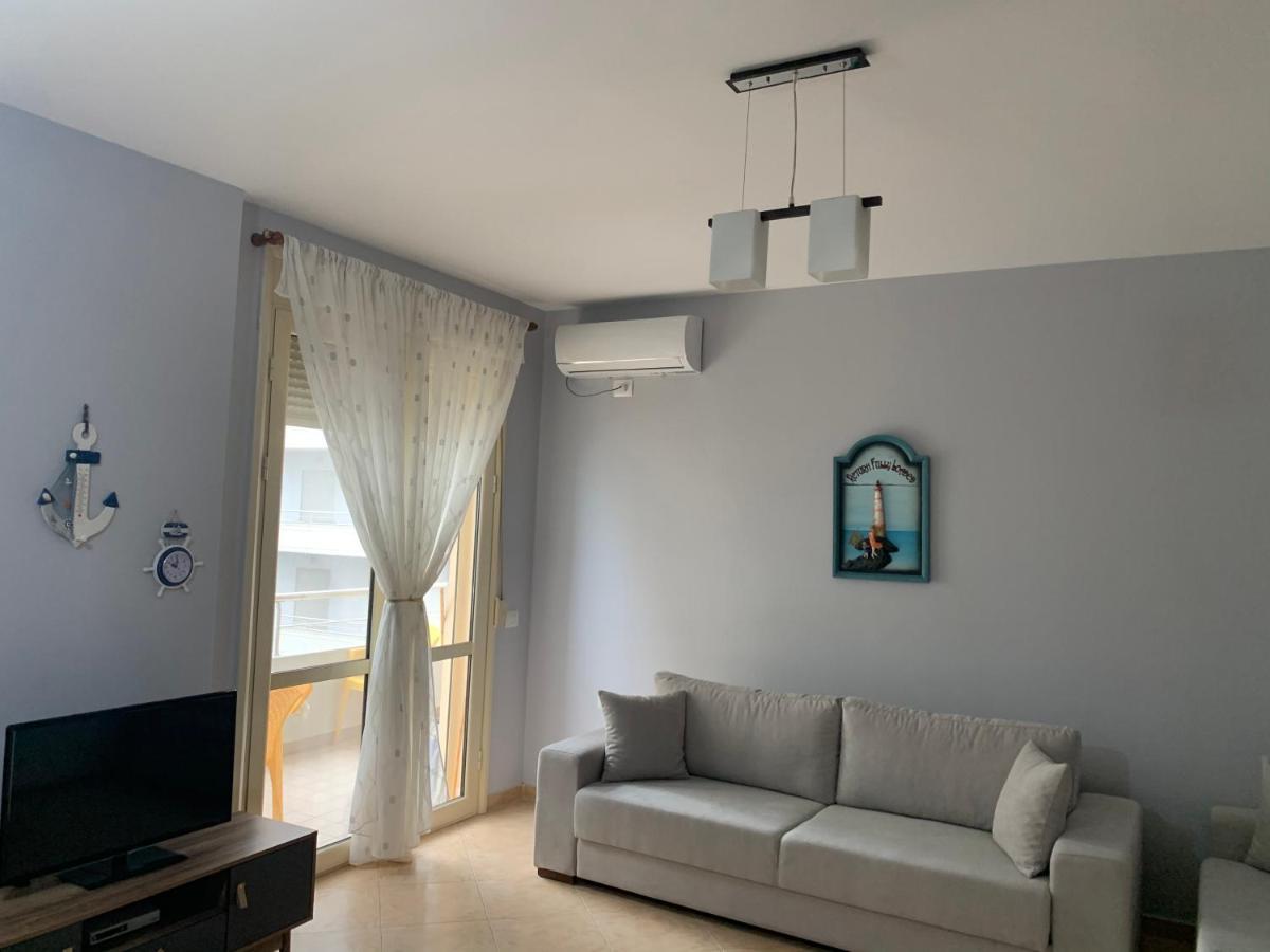Tony Apartment Vlorë Buitenkant foto
