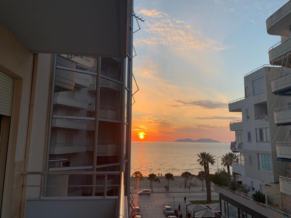 Tony Apartment Vlorë Buitenkant foto