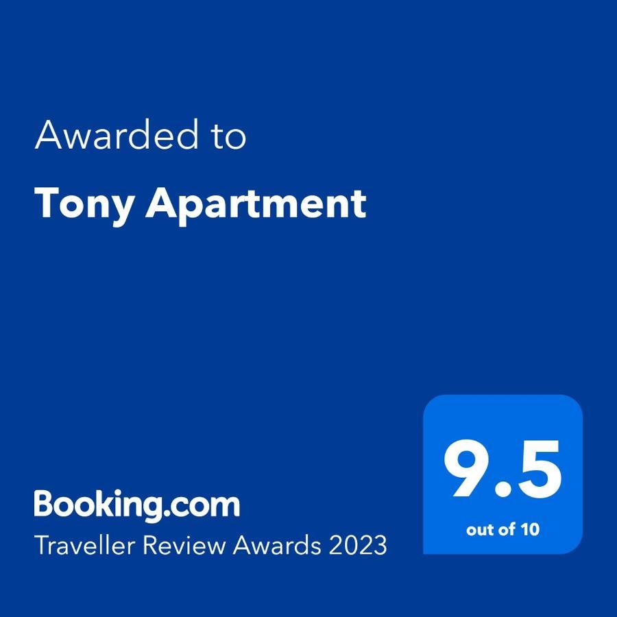 Tony Apartment Vlorë Buitenkant foto